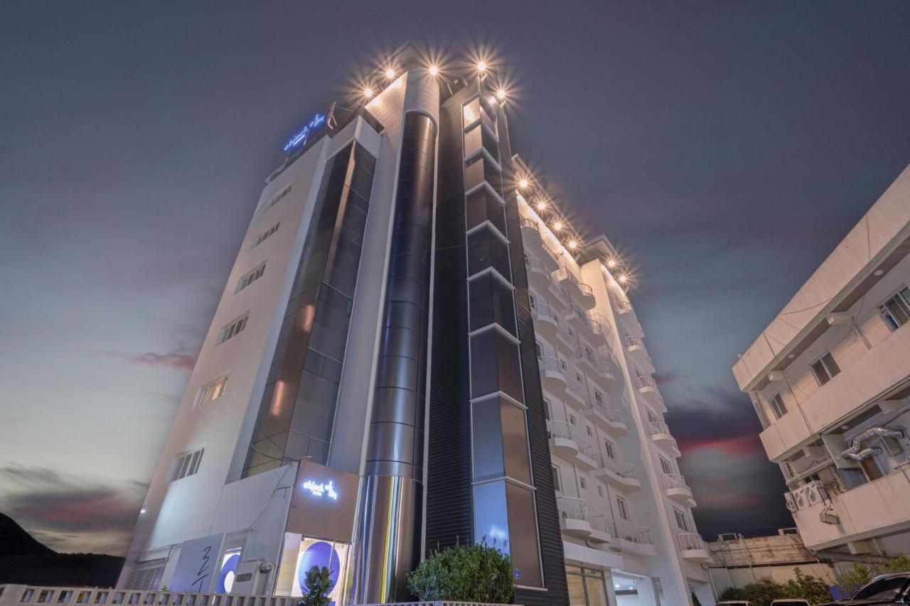 Object Aank Hotel Gumi Luaran gambar